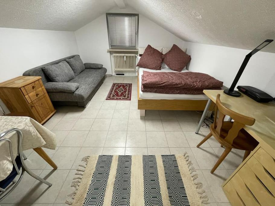 Comfortable Apartment In Commercial Centre Унтерахинг Екстериор снимка