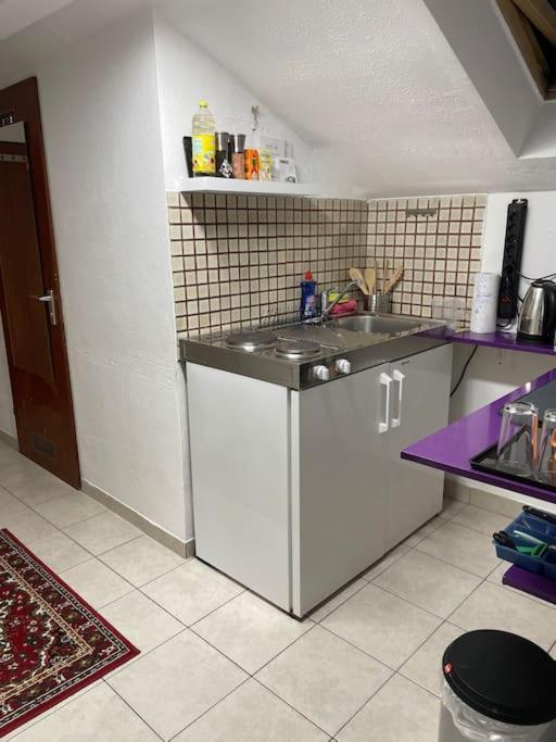 Comfortable Apartment In Commercial Centre Унтерахинг Екстериор снимка
